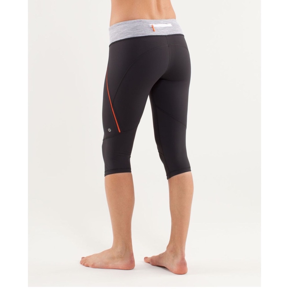 Lululemon Run: Excel Crop In Deep Coal | Size 6 - image 2